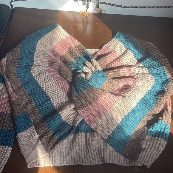 Crop sweater - Picture 2 of 2
